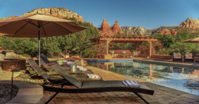 Grand Estate with Pool, Tennis, Pickleball Court, 24 Guests